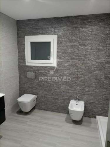 Moradia isolada t5  com piscina nas quintinhas