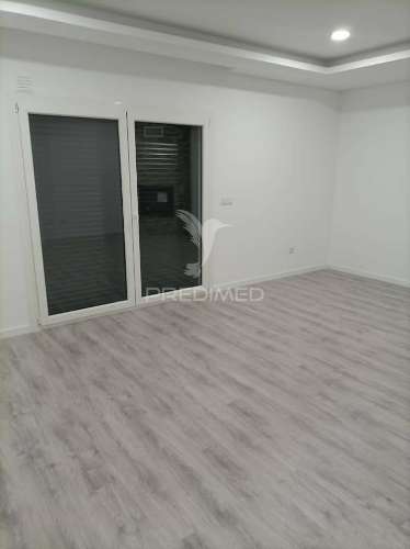 Moradia isolada t5  com piscina nas quintinhas