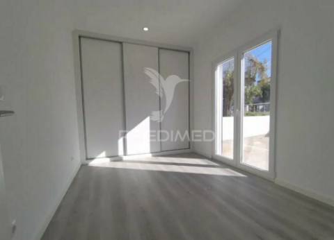 Moradia isolada t5  com piscina nas quintinhas