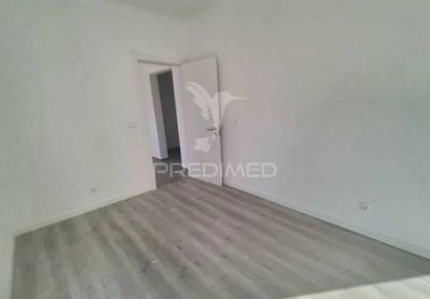 Moradia isolada t5  com piscina nas quintinhas