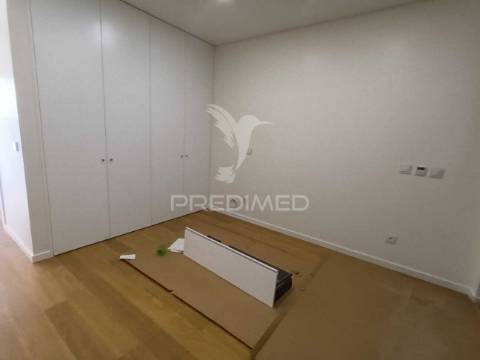 Moradia isolada t5  com piscina nas quintinhas