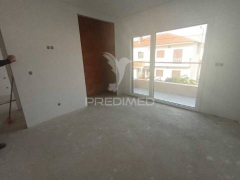 Moradia isolada t5  com piscina nas quintinhas