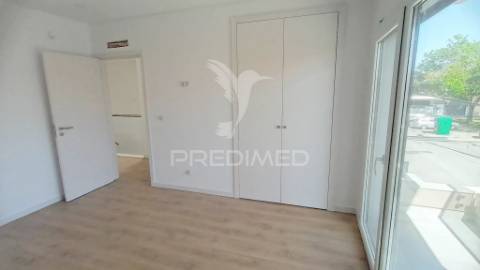 Moradia isolada t5  com piscina nas quintinhas