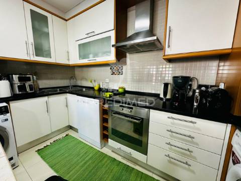 Apartamento t2 condominio fechado montalvão