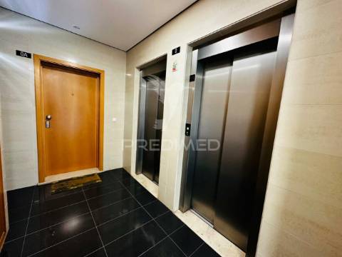 Apartamento t2 condominio fechado montalvão