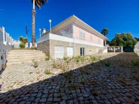 Moradia t5 duplex em sesimbra