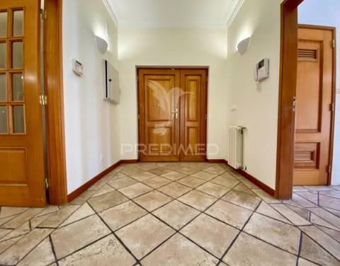 Moradia t5 duplex em sesimbra