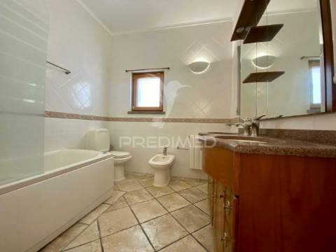 Moradia t5 duplex em sesimbra