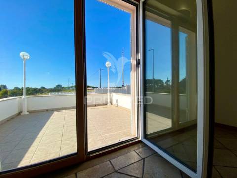 Moradia t5 duplex em sesimbra