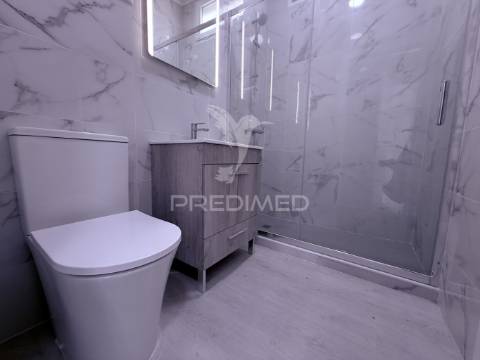 Moradia t1 transformada em t3 totalmente remodelada