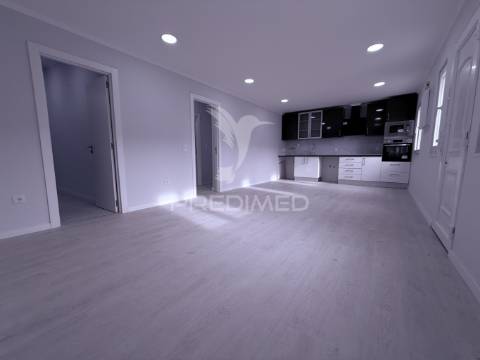 Moradia t1 transformada em t3 totalmente remodelada