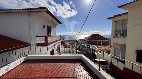 Moradia t4 isolada com terreno no funchal - ilha da madeira