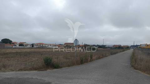 Terreno urbano com vista ria