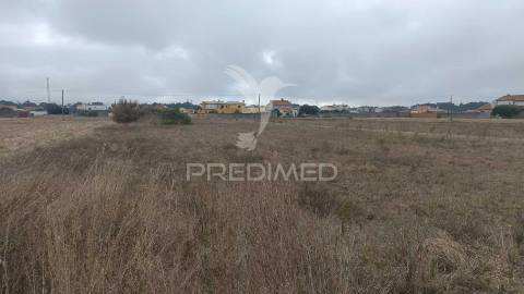 Terreno urbano com vista ria