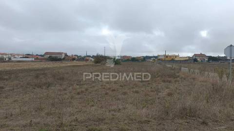 Terreno urbano com vista ria