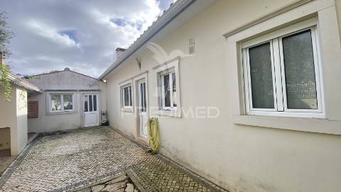 Moradia t3 com garagem em aljubarrota - alcobaça