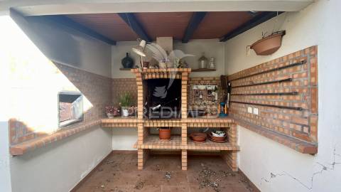 Moradia t3 com garagem em aljubarrota - alcobaça