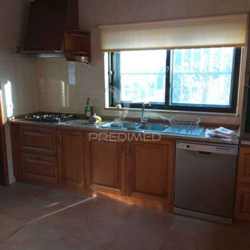 Moradia t3 em sever do vouga