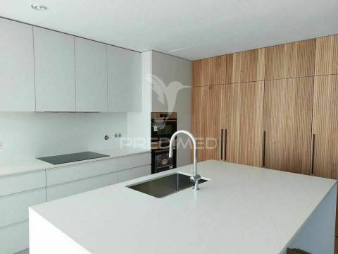 Moradia t4+1 casas de sol em agras de esgueira, aveiro