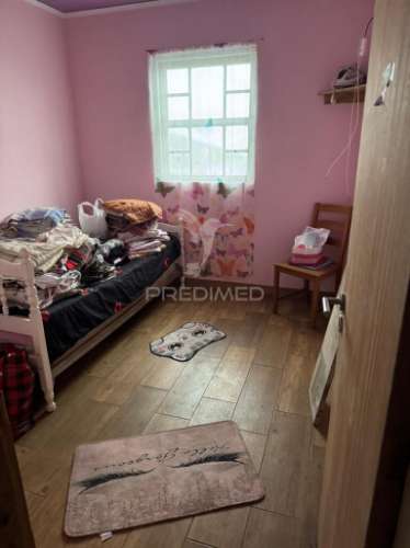 Moradia em fase de reconstrução, para venda, na piedade.