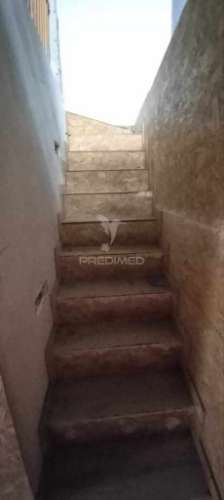 Moradia em fase de reconstrução, para venda, na piedade.