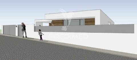 Moradia isolada t4 em rio maior (em fase de acabamento)