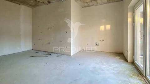 Moradia isolada t4 em rio maior (em fase de acabamento)