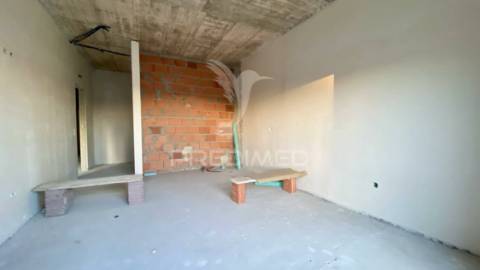 Moradia isolada t4 em rio maior (em fase de acabamento)