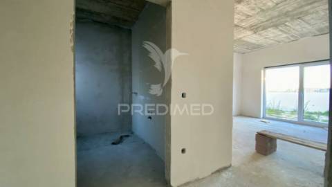 Moradia isolada t4 em rio maior (em fase de acabamento)