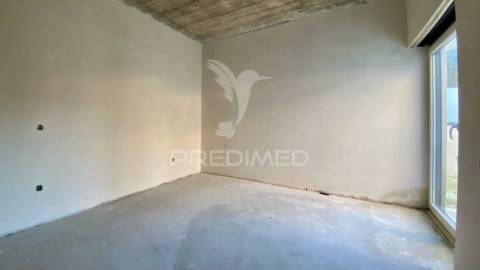 Moradia isolada t4 em rio maior (em fase de acabamento)