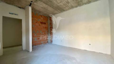 Moradia isolada t4 em rio maior (em fase de acabamento)