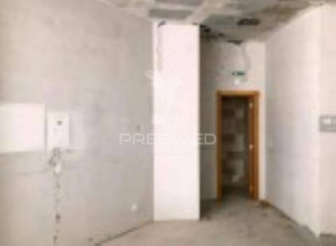 Loja com 84,4m2 | oliveira do hospital