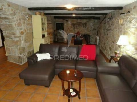 Villa t3 com piscina jacuzzi e campo de ténis