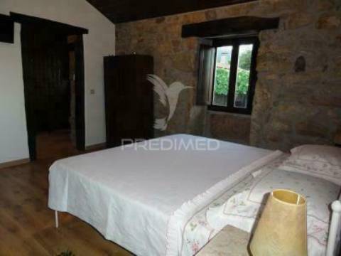 Villa t3 com piscina jacuzzi e campo de ténis