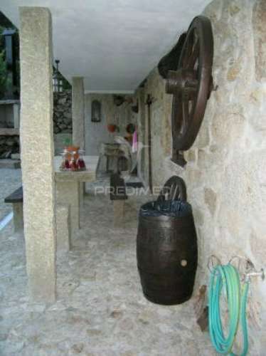 Villa t3 com piscina jacuzzi e campo de ténis