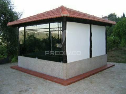 Villa t3 com piscina jacuzzi e campo de ténis