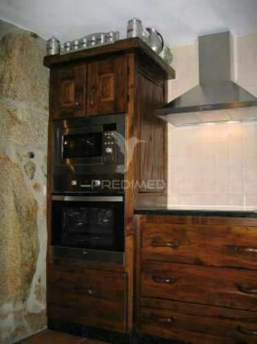 Villa t3 com piscina jacuzzi e campo de ténis