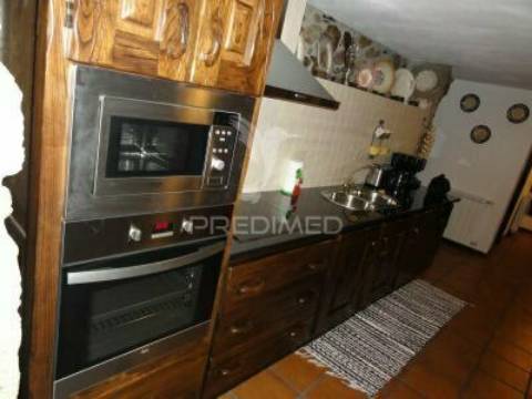 Villa t3 com piscina jacuzzi e campo de ténis