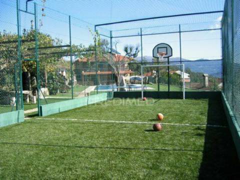 Villa t3 com piscina jacuzzi e campo de ténis