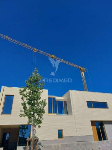 Moradia t4+1 casas de sol em agras de esgueira, aveiro