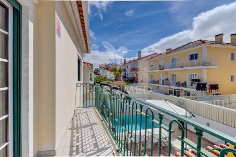 Moradia t5 - vialonga, garagem p 5 carros, jardim e piscina