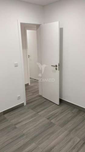 Apartamento t4 renovado nos anjos (lisboa)