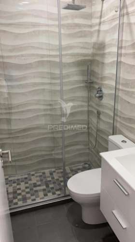 Apartamento t4 renovado nos anjos (lisboa)