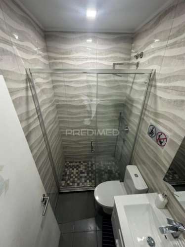 Apartamento t4 renovado nos anjos (lisboa)