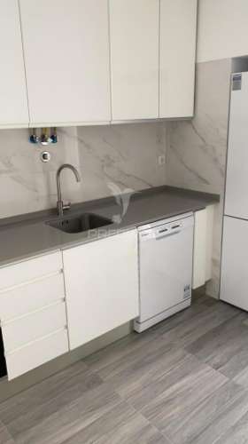 Apartamento t4 renovado nos anjos (lisboa)