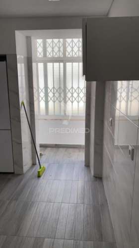 Apartamento t4 renovado nos anjos (lisboa)