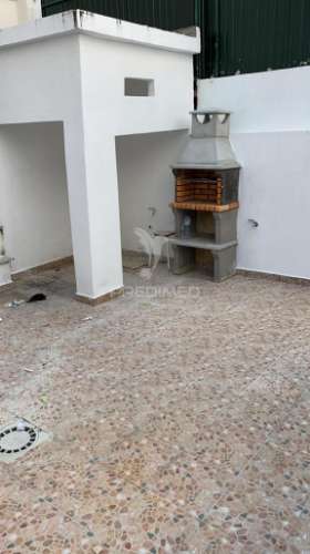 Apartamento t4 renovado nos anjos (lisboa)