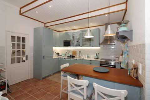 Moradia t5 com piscina, em terreno de 720m2 na labrugeira (alenquer)