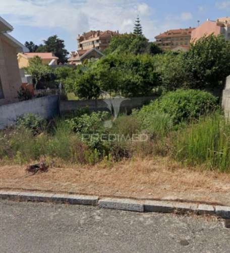 Terreno com 340m² – canelas, vila nova de gaia