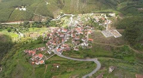 Moradia em banda t12 à venda em aldeia são francisco assis, covilhã